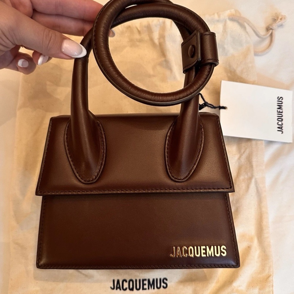 Jacquemus Brown Mini Bag Le Chiquito Moyen leather tote BRAND NEW WITH TAGS